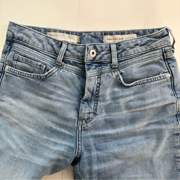 Anthropologie Pilcro Ultra High-Rise Slim Straight Distressed Jeans Size 27 - Picture 5 of 14